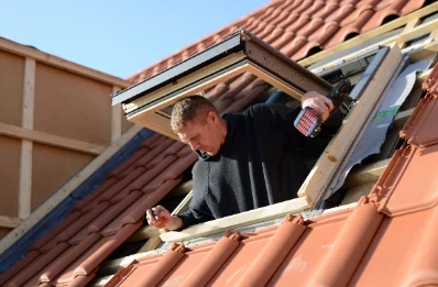 Pose de fenêtres de toit Velux à Châtel-Gérard